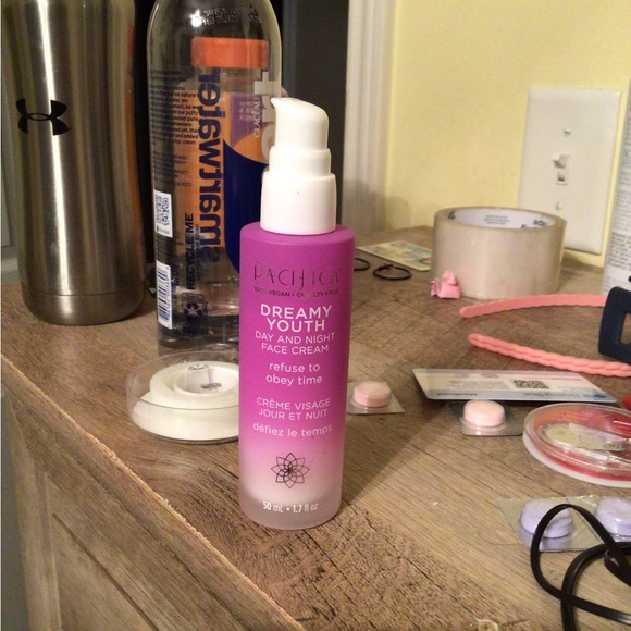 Day Cream - Picture 2 of 2